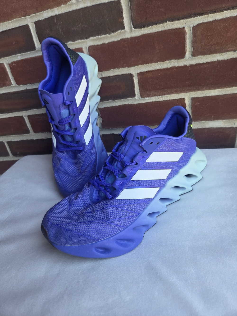 adidas Switch FWD 2 Men's US 9.5 UK 9 Cobalt Blue Running Shoes